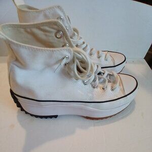 Converse White High Tops Canvas Run All Stars Sneakers  8.5 Men